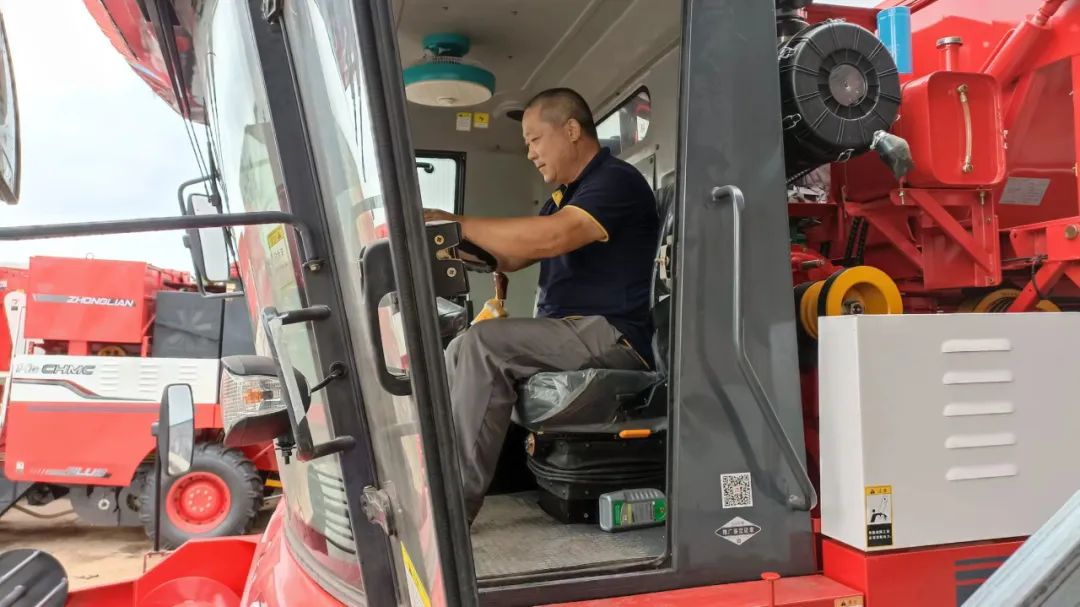 三十年來,一切為了用戶,為了用戶的一切——鄭州中聯生產經理周軍 801.jpg